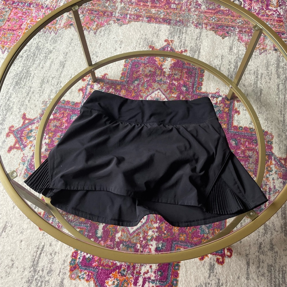 Lululemon Play Off The Pleats Mid-Rise Skirt